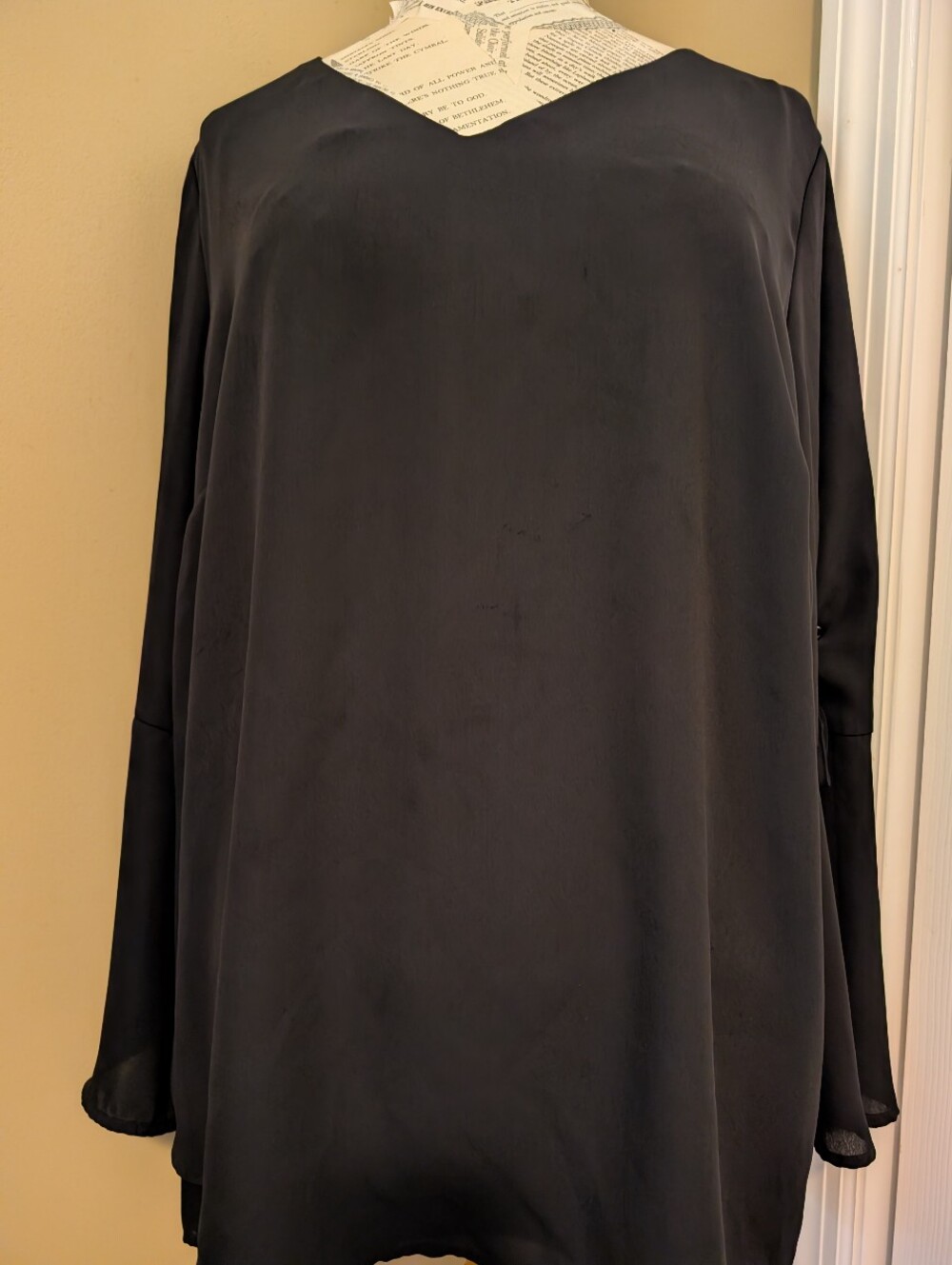 Westport 2X Ladies Black Blouse Shirt Long Bell Sleeves Black V-Neck